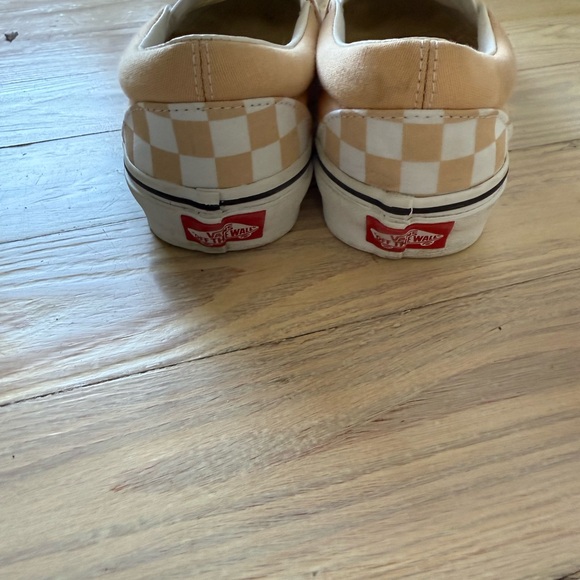 Women’s Vans Peach and White Checkerboard Slip On Sneakers - Picture 3 of 11